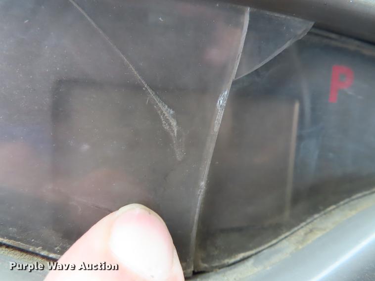 image for item L1481 2005 Mack CXN613 semi truck