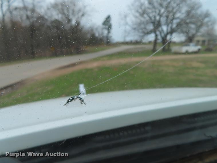 image for item L1481 2005 Mack CXN613 semi truck