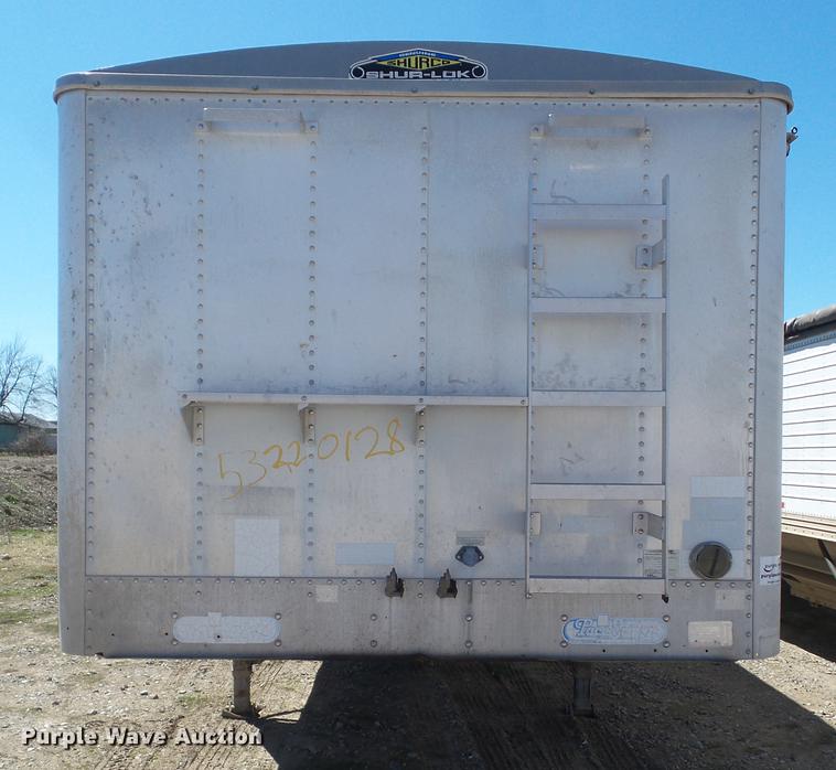 image for item L5746 1994 Wilson DWH-40053 double hopper bottom grain trailer