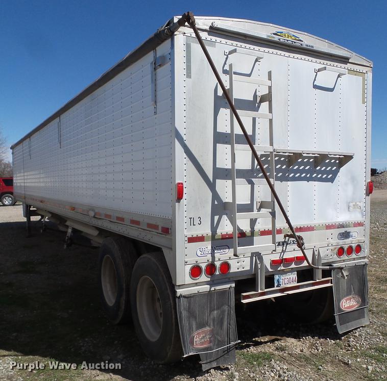 image for item L5746 1994 Wilson DWH-40053 double hopper bottom grain trailer