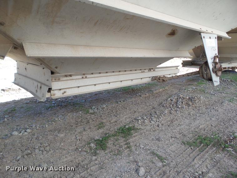 image for item L5746 1994 Wilson DWH-40053 double hopper bottom grain trailer