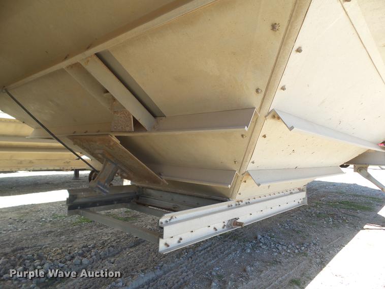 image for item L5746 1994 Wilson DWH-40053 double hopper bottom grain trailer