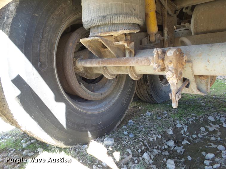 image for item L5746 1994 Wilson DWH-40053 double hopper bottom grain trailer