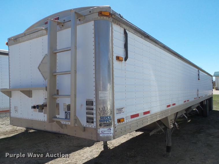 image for item L5747 2006 Timpte double hopper bottom grain trailer