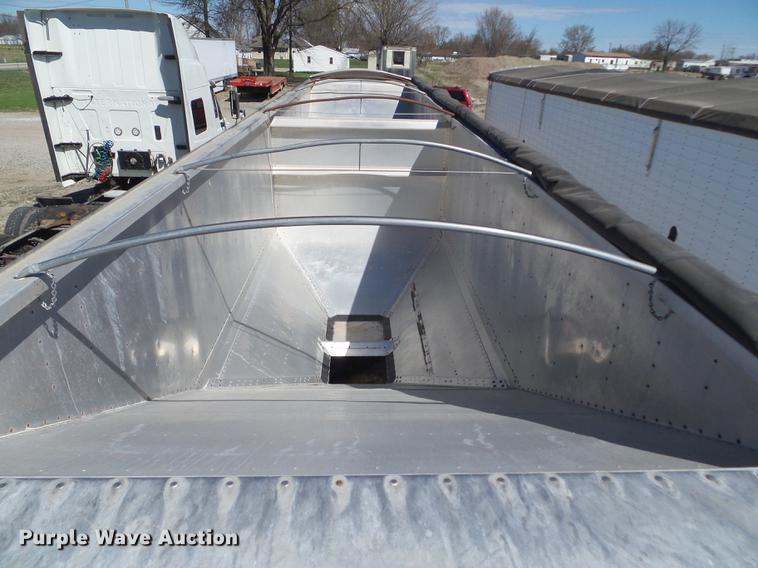 image for item L5747 2006 Timpte double hopper bottom grain trailer