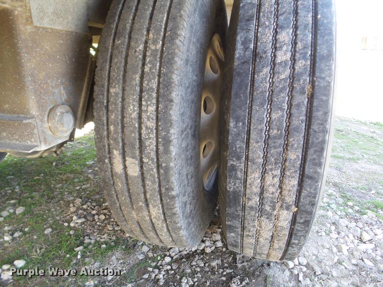 image for item L5747 2006 Timpte double hopper bottom grain trailer