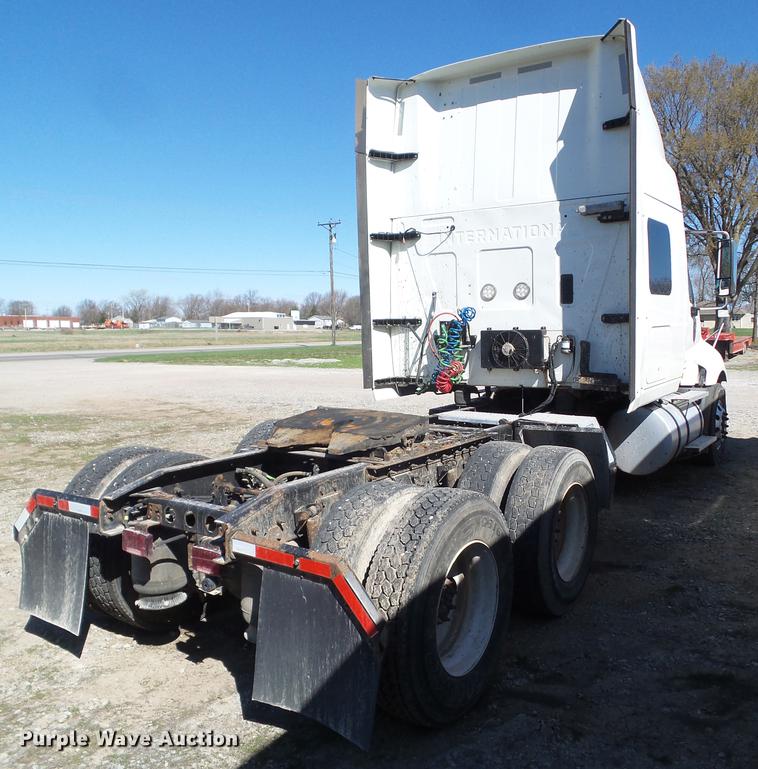 image for item L5748 2013 International ProStar semi truck