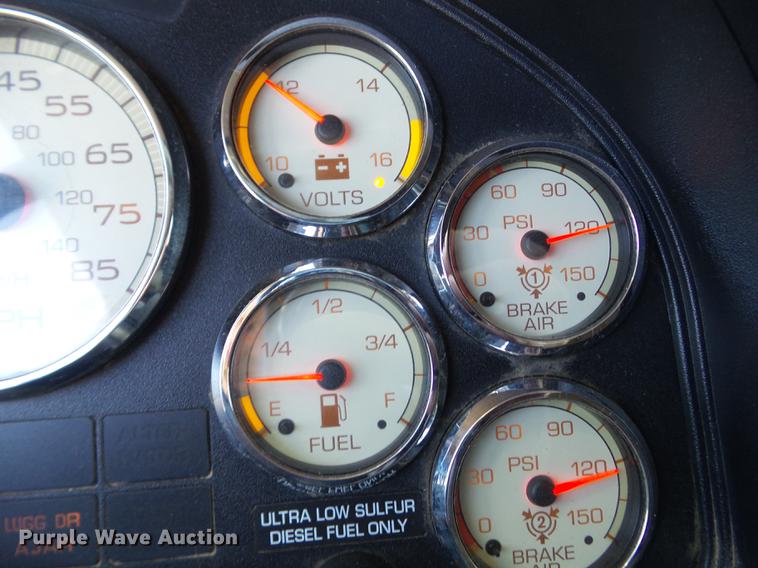 image for item L5748 2013 International ProStar semi truck