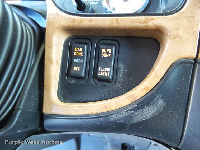 image for item L5748 2013 International ProStar semi truck