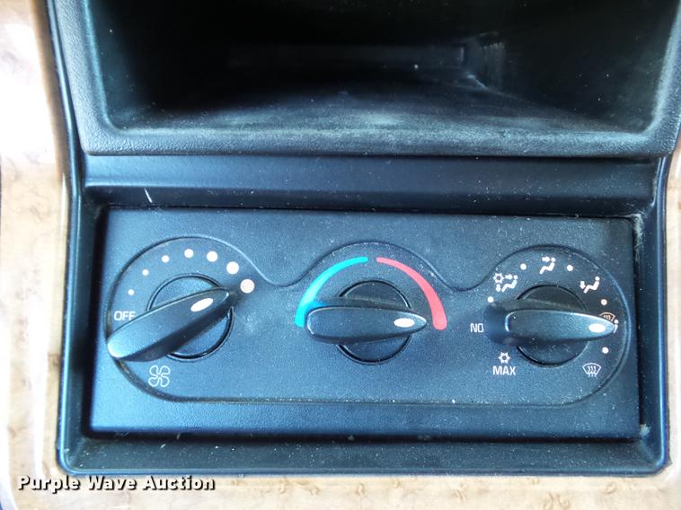 image for item L5748 2013 International ProStar semi truck