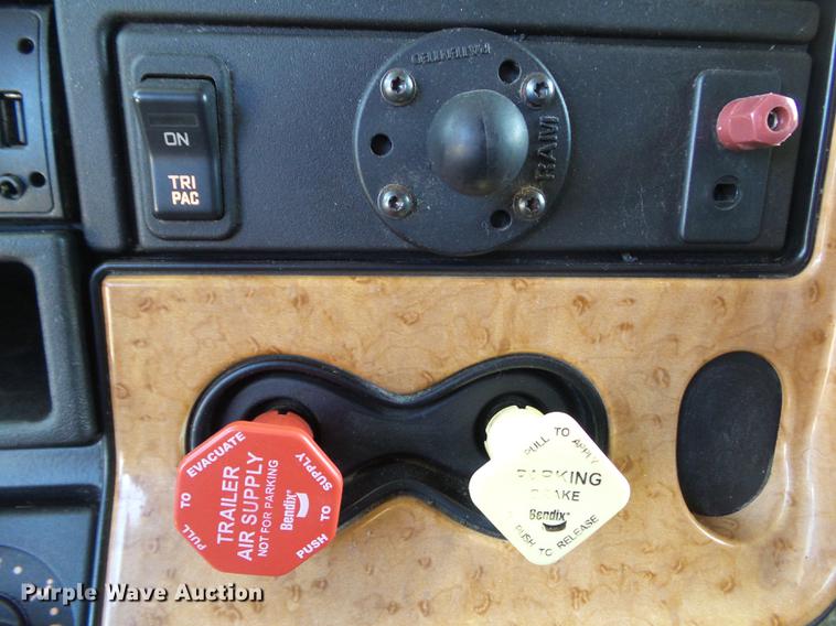 image for item L5748 2013 International ProStar semi truck