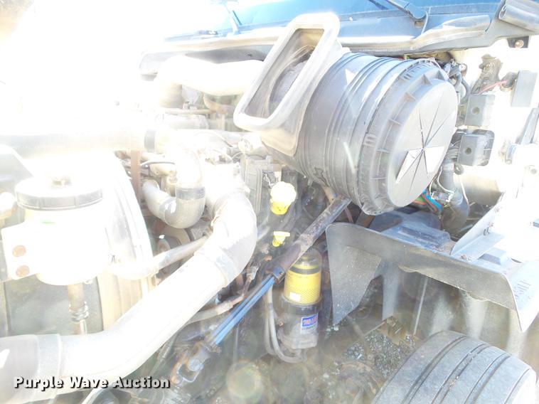 image for item L5748 2013 International ProStar semi truck