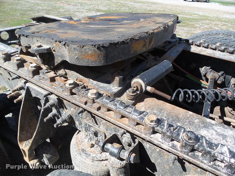 image for item L5748 2013 International ProStar semi truck