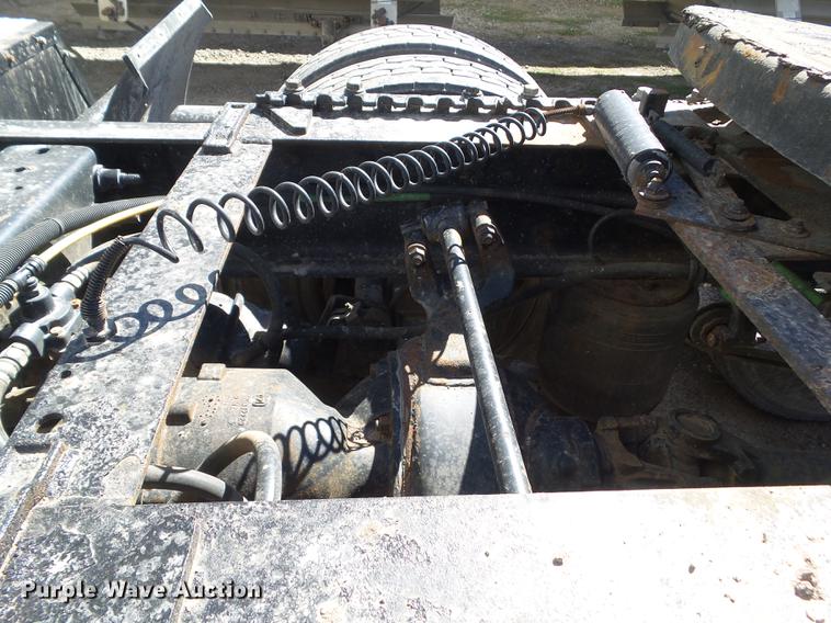 image for item L5748 2013 International ProStar semi truck