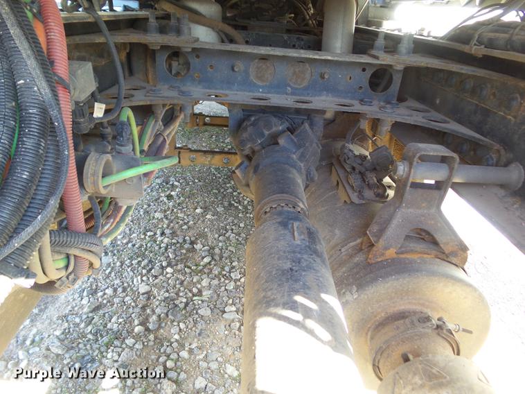 image for item L5748 2013 International ProStar semi truck