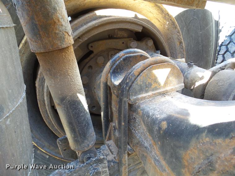 image for item L5748 2013 International ProStar semi truck