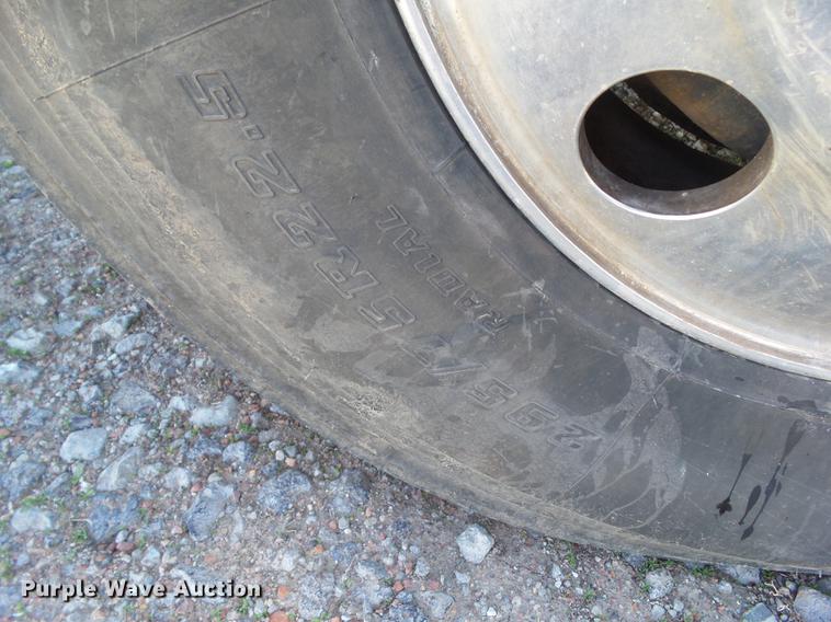 image for item L5748 2013 International ProStar semi truck