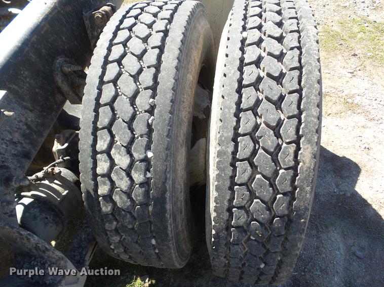 image for item L5748 2013 International ProStar semi truck