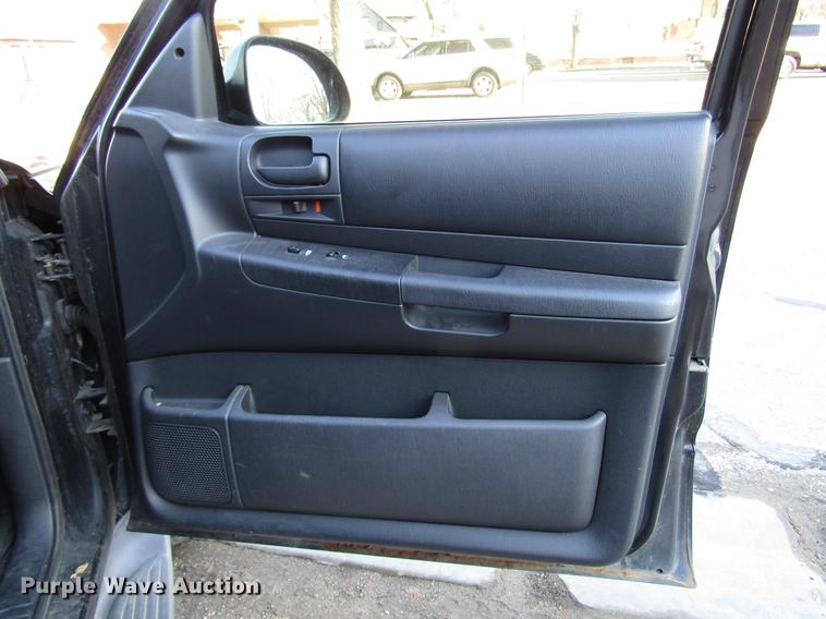 image for item DB6774 2003 Dodge Durango SUV