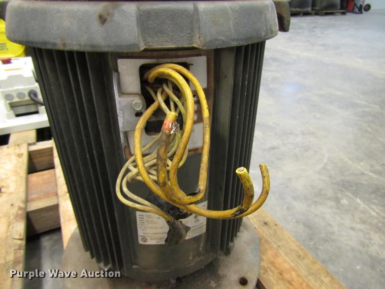 image for item DB6776 US Electric F405A electric motor