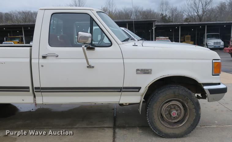 image for item DB8824 1991 Ford F250 pickup truck
