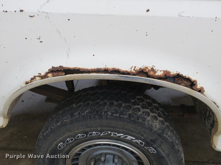 image for item DB8824 1991 Ford F250 pickup truck