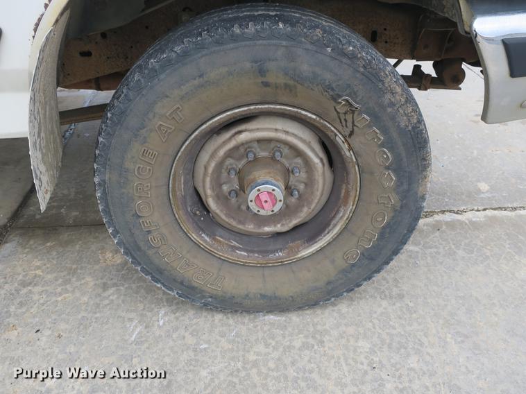 image for item DB8824 1991 Ford F250 pickup truck