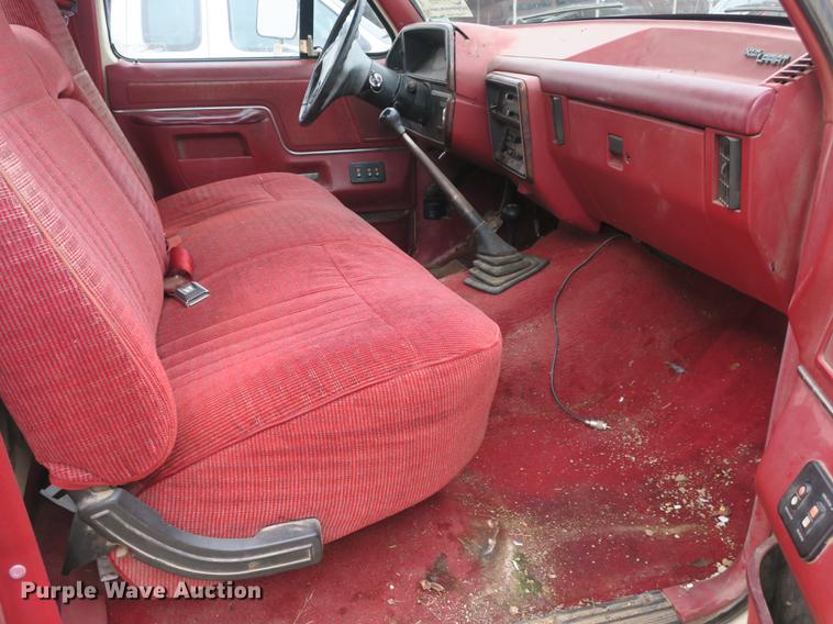 image for item DB8824 1991 Ford F250 pickup truck