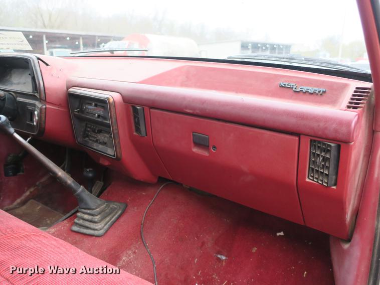 image for item DB8824 1991 Ford F250 pickup truck