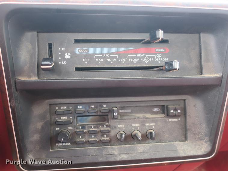 image for item DB8824 1991 Ford F250 pickup truck