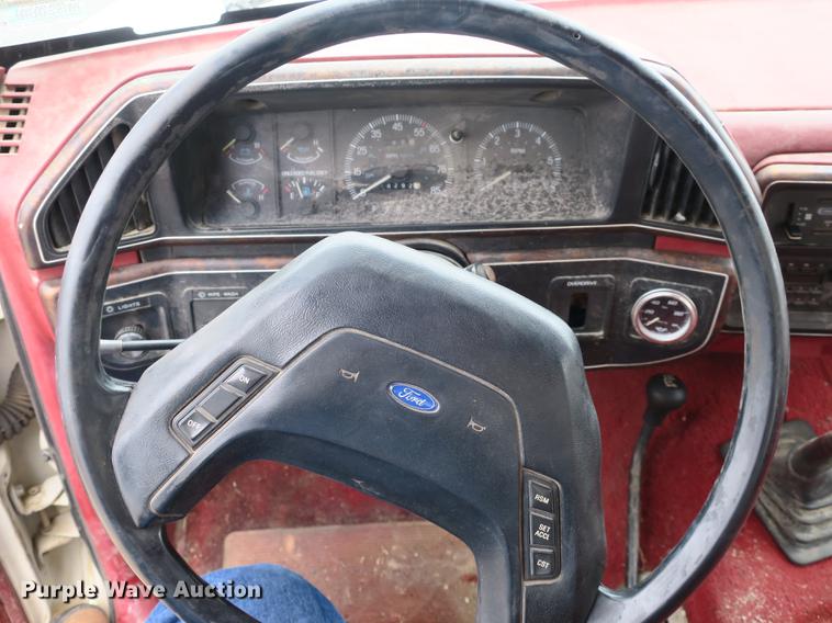 image for item DB8824 1991 Ford F250 pickup truck