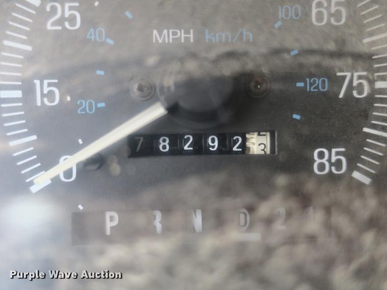 image for item DB8824 1991 Ford F250 pickup truck