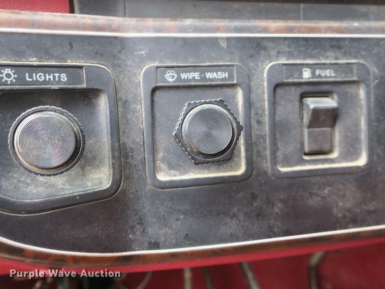 image for item DB8824 1991 Ford F250 pickup truck