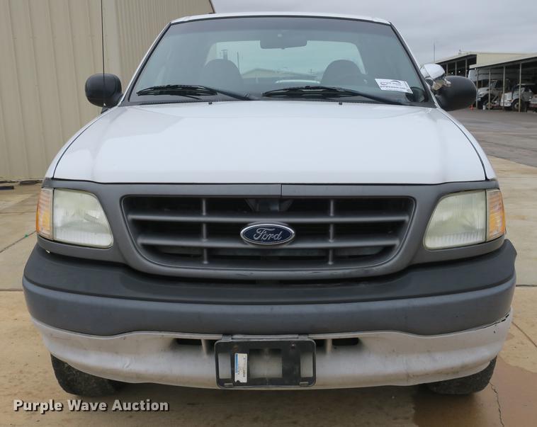 image for item DB8826 2003 Ford F150 SuperCab pickup truck