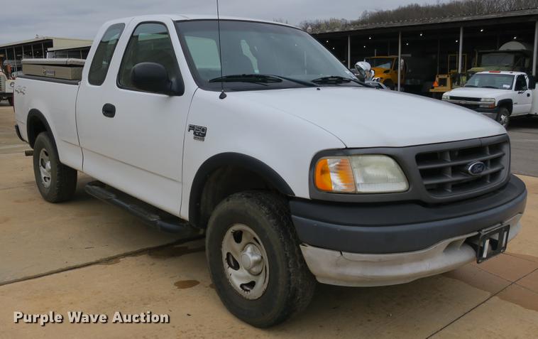 image for item DB8826 2003 Ford F150 SuperCab pickup truck