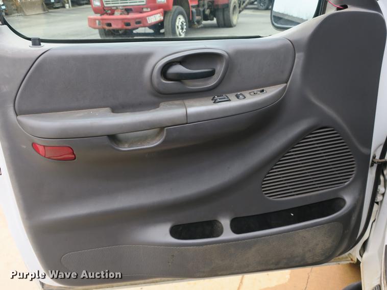 image for item DB8826 2003 Ford F150 SuperCab pickup truck