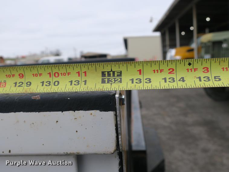 image for item DB8827 2002 Chevrolet Silverado 3500 utility bed pickup truck