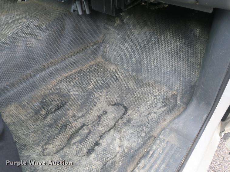 image for item DB8827 2002 Chevrolet Silverado 3500 utility bed pickup truck