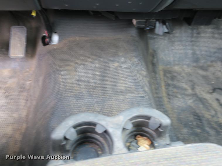 image for item DB8827 2002 Chevrolet Silverado 3500 utility bed pickup truck