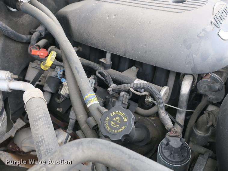 image for item DB8827 2002 Chevrolet Silverado 3500 utility bed pickup truck