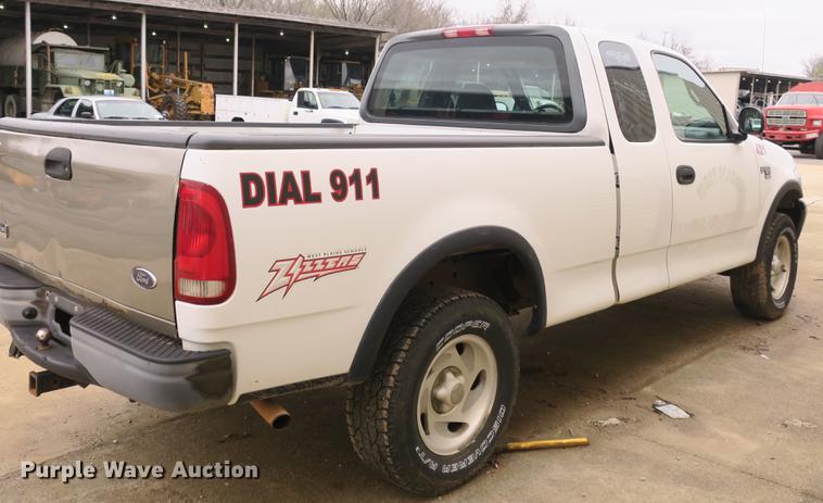 image for item DB8828 2001 Ford F150 SuperCab pickup truck