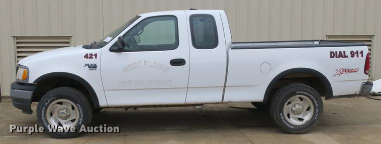 image for item DB8828 2001 Ford F150 SuperCab pickup truck