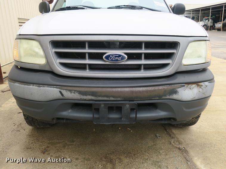 image for item DB8828 2001 Ford F150 SuperCab pickup truck