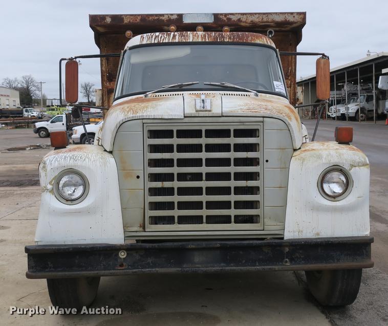 image for item DB8829 1978 International Loadstar 1600 dump truck