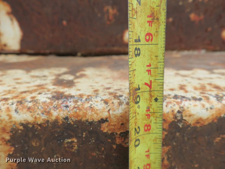 image for item DB8829 1978 International Loadstar 1600 dump truck