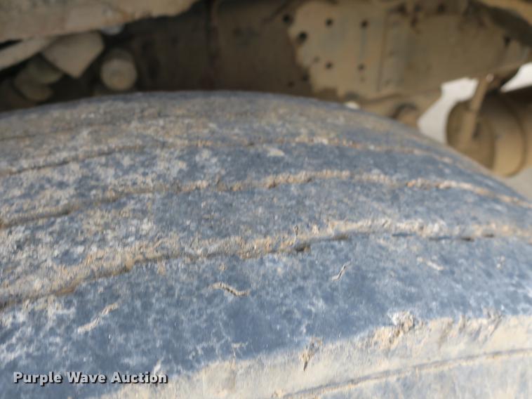 image for item DB8829 1978 International Loadstar 1600 dump truck