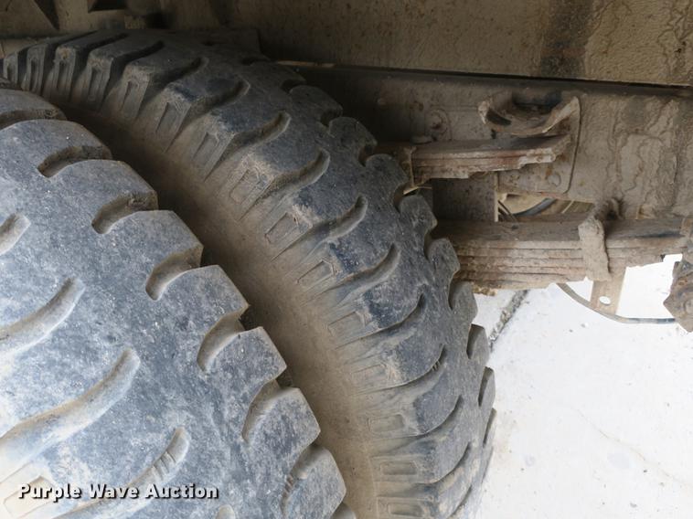 image for item DB8829 1978 International Loadstar 1600 dump truck