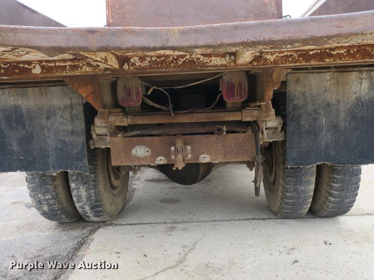 image for item DB8829 1978 International Loadstar 1600 dump truck