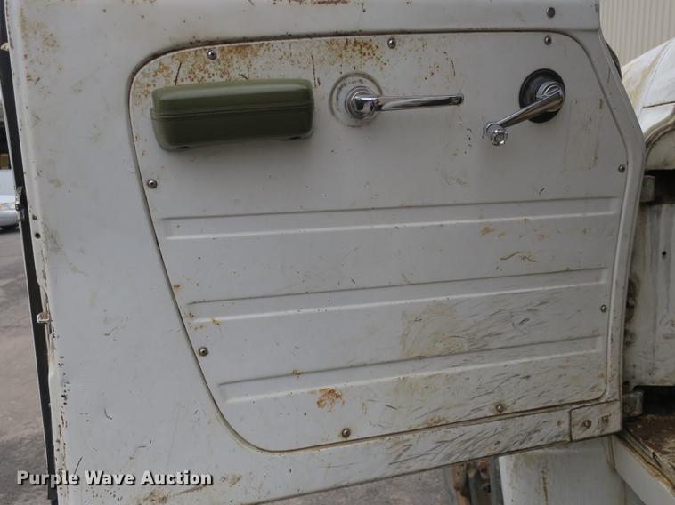 image for item DB8829 1978 International Loadstar 1600 dump truck