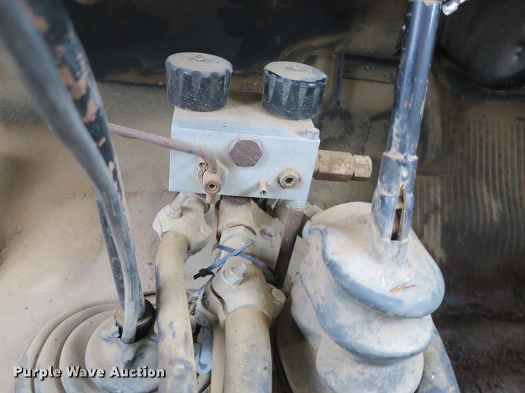 image for item DB8829 1978 International Loadstar 1600 dump truck